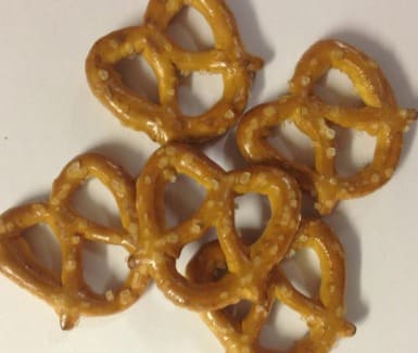 pretzel-twist-chips